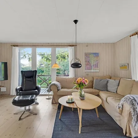 Prázdninový dům Beautiful In Haarby With Wifi Hårby