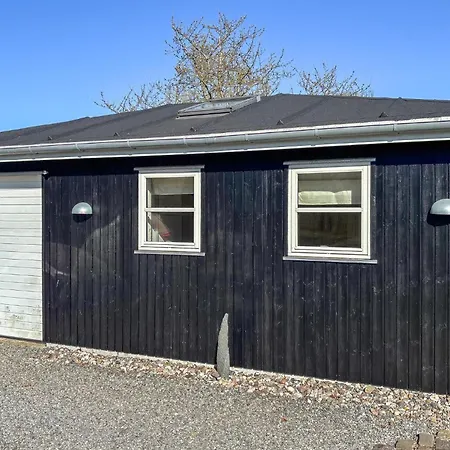 3 Bedroom Stunning Home In Haarby Harby