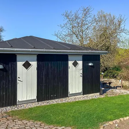 3 Bedroom Stunning Home In Haarby Harby