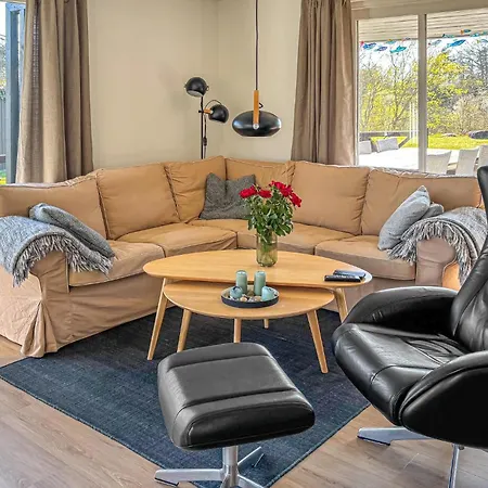 3 Bedroom Stunning Home In Haarby Дом отдыха *