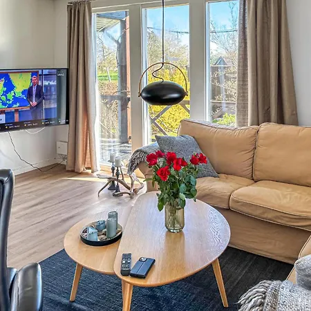 3 Bedroom Stunning Home In Haarby Дом отдыха *